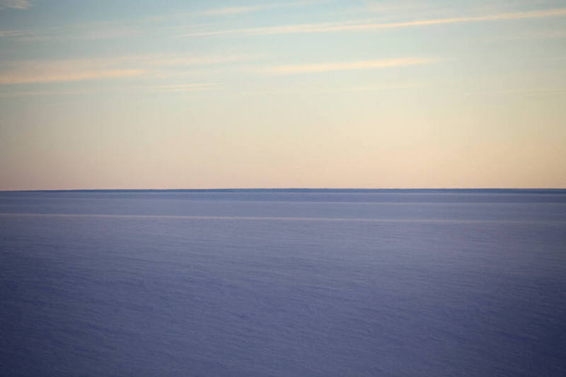 Untitled (04 February 2009, 22:31:11 GMT), Antarctica, Vol.3 (Ice Horizons) (from the series The Polar Project)
