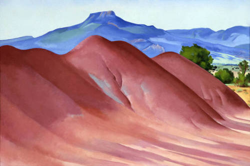 Georgia O'Keeffe, Pedernal with Red Hills (Red Hills with the Pedernal), 1936, oil on linen, 19…