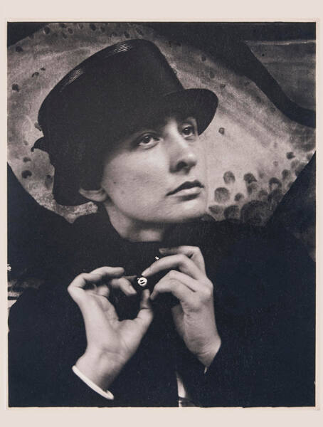 Alfred Stieglitz, Georgia O'Keeffe: A Portrait, 1918, platinum photograph, 9 1/2 x 7 3/4 in. Co…