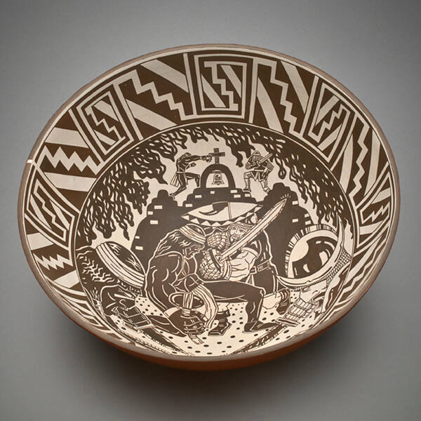 Diego Romero, Siege of Santa Fe, 2009, terracotta, slips, 7 1/4 × 15 7/8 in. Collection of the …