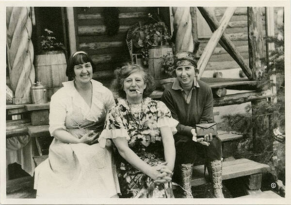 The Three Graces, (Mabel Luhan, Frieda Lawrence and Dorothy Brett)