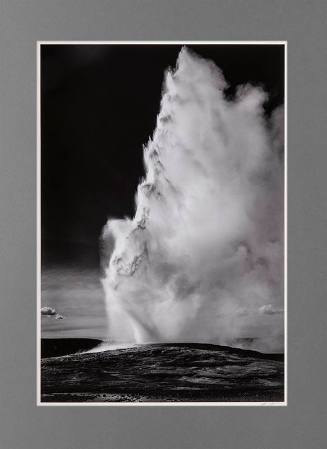 Old Faithful Geyser, Yellowstone National Park, Wyoming