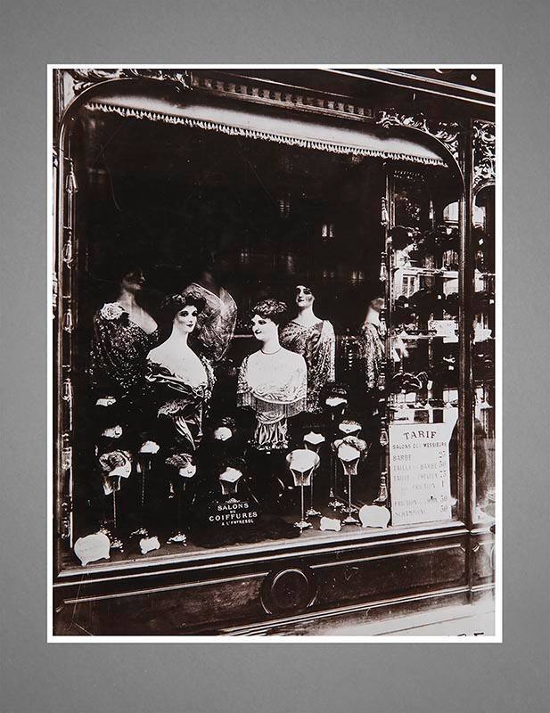 Coiffeur, boulevard de Strasbourg (Hair Salon, Strasbourg Boulevard)