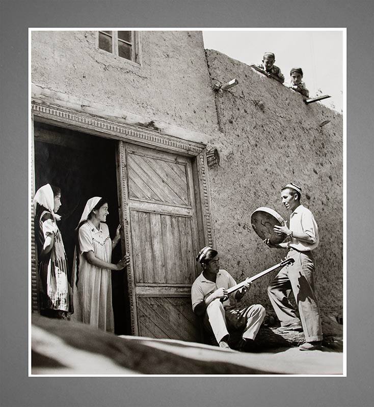 Women and Musicians