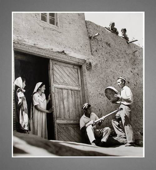 Women and Musicians