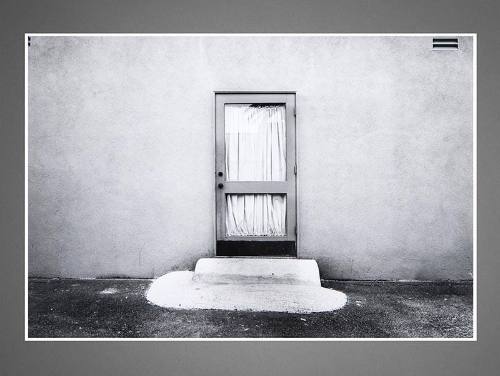 Silver gelatin print door