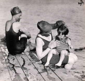 Untitled (Georgia O'Keeffe with Marie Rapp Boursault and her daughter Yvonne Boursault)