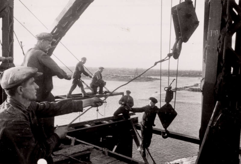 Steel Workers (Building a Bridge over the Dnepr River)