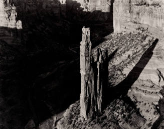 Spider Rock, Canyon de Chelly, Arizona | Hexagram #32 – Heng/Duration