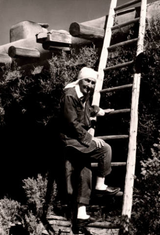 Georgia O'Keeffe Standing on the Ladder, New Mexico