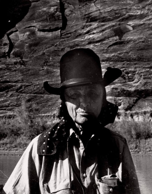O'Keeffe on the Colorado River, Glen Canyon