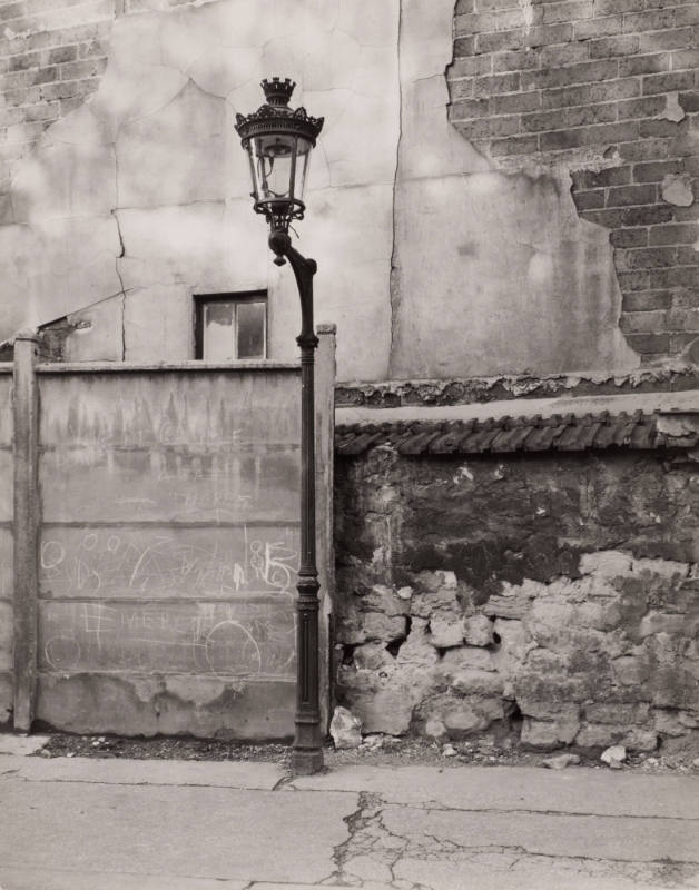 Untitled (Street lamp), Paris
