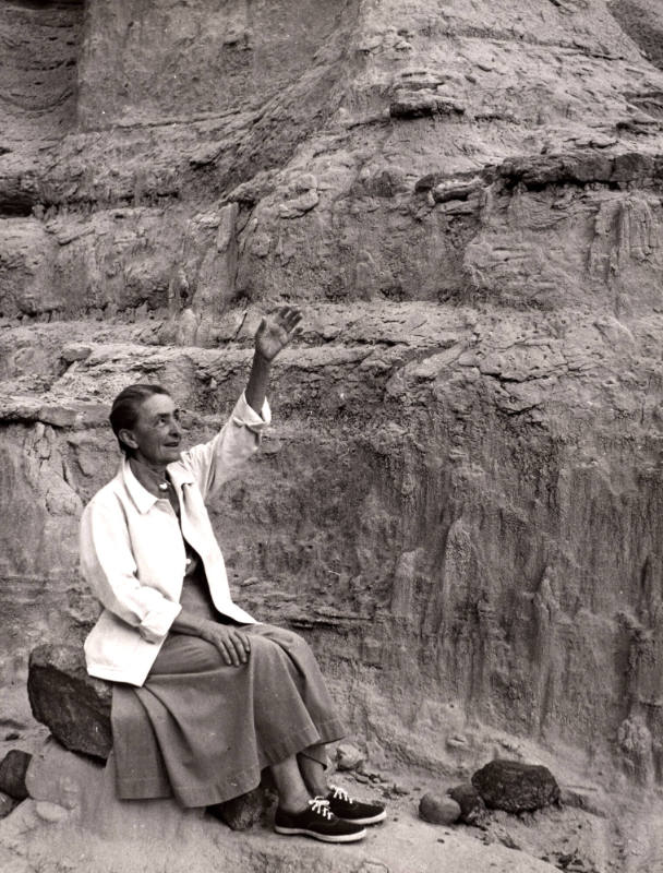 O'Keeffe in White Place, New Mexico