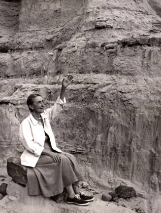 O'Keeffe in White Place, New Mexico