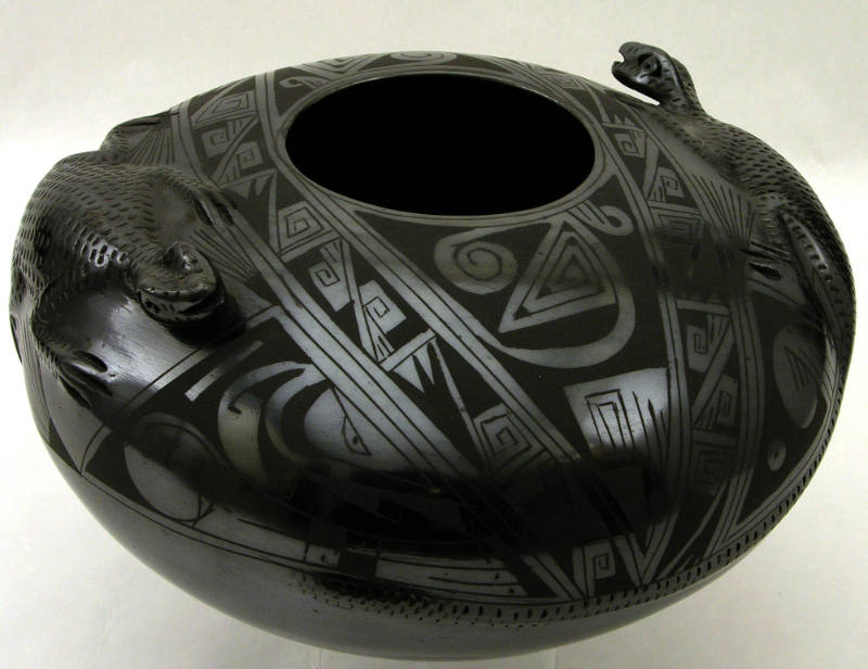 Untitled (Mata Ortiz)