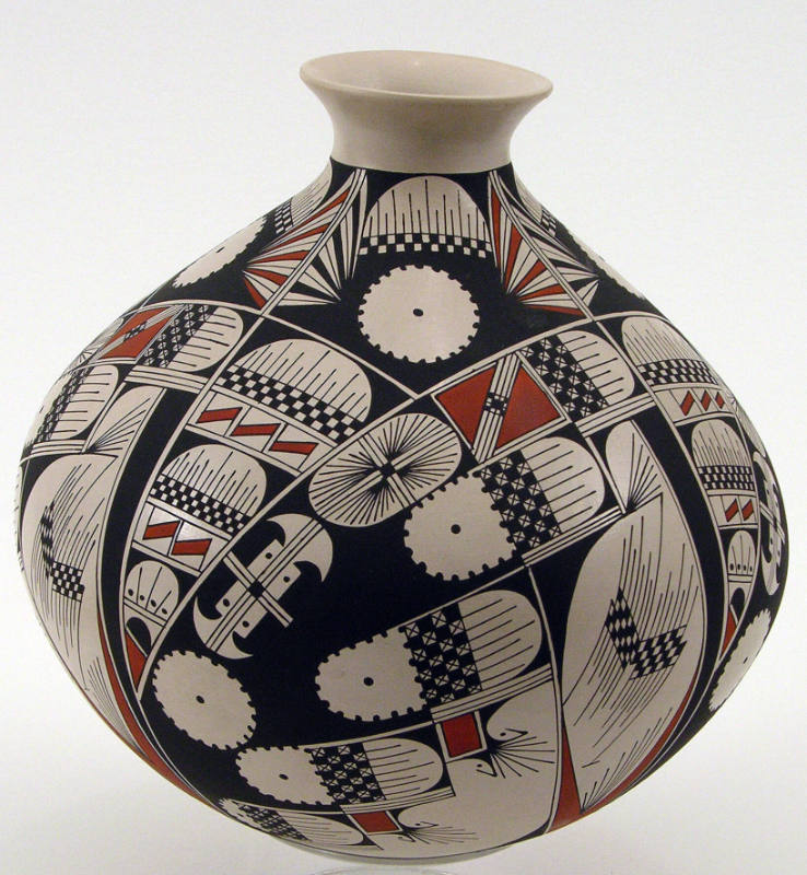 Untitled (Mata Ortiz)