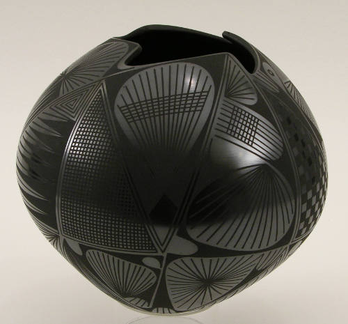 Untitled (Mata Ortiz)
