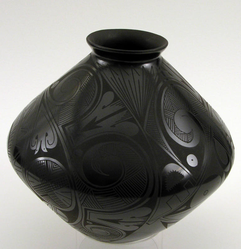 Untitled (Mata Ortiz)