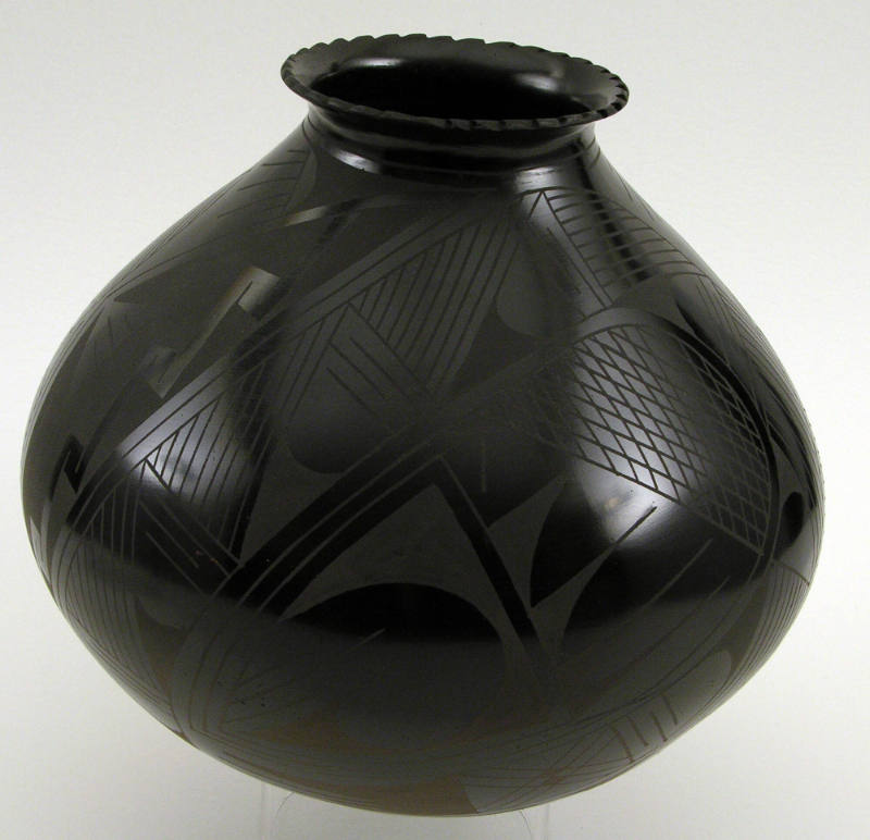Untitled (Mata Ortiz)